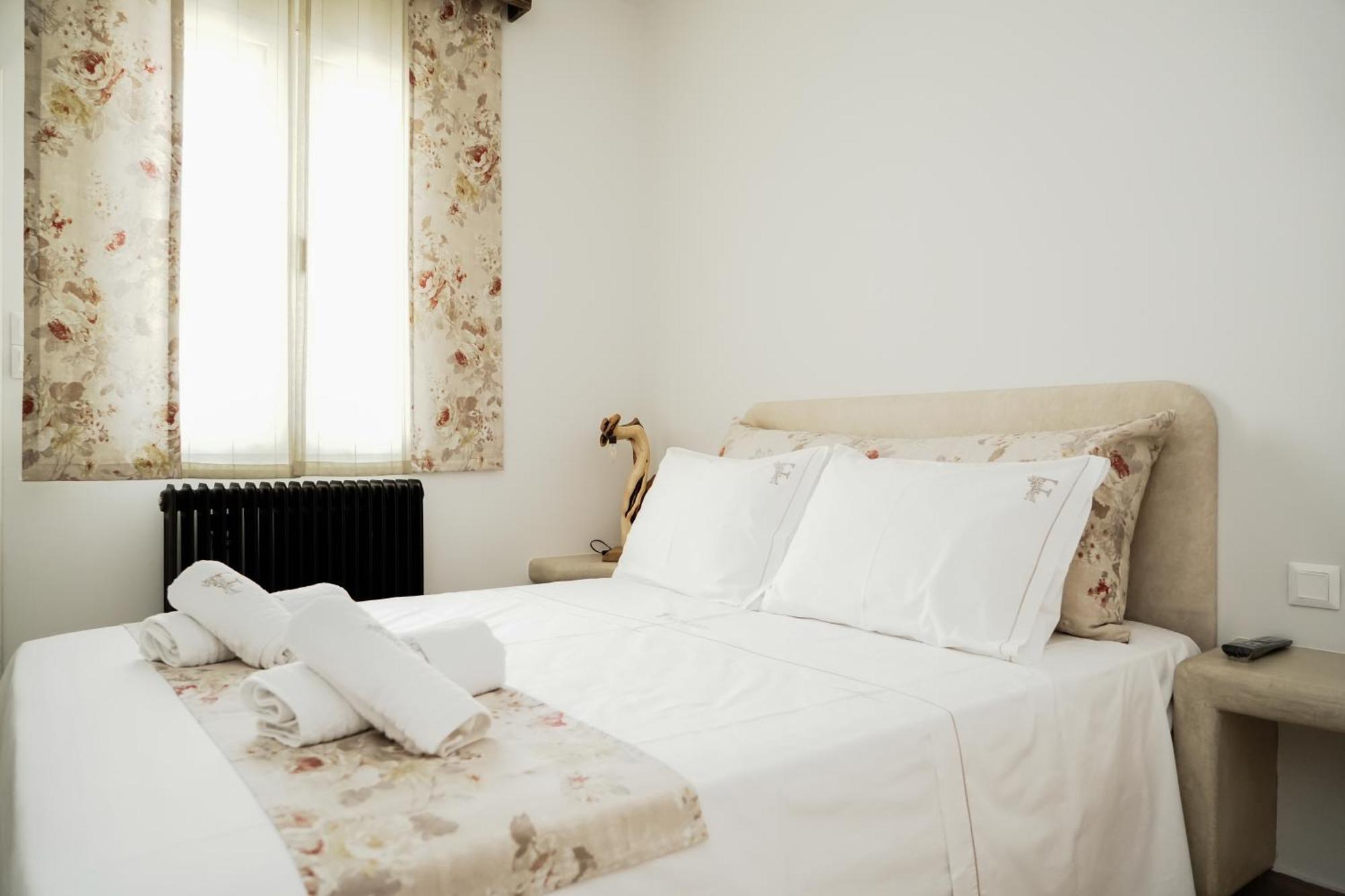 Filokalia 4 Veins - Vacation House With Sea View 카리스토스 외부 사진